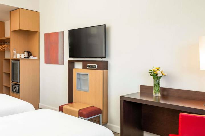 Room 10 of 53