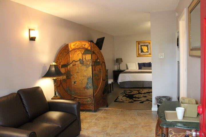 Room 53 of 219