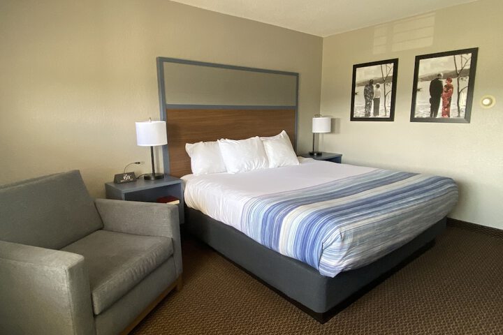 2 Queen Beds (3 of 28)