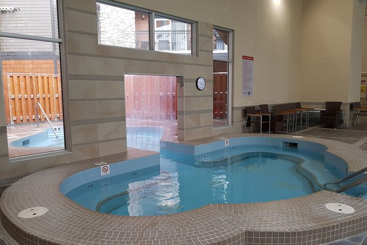 Hotel Pool