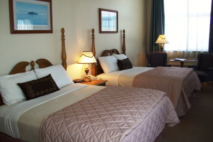 Room 12 of 65