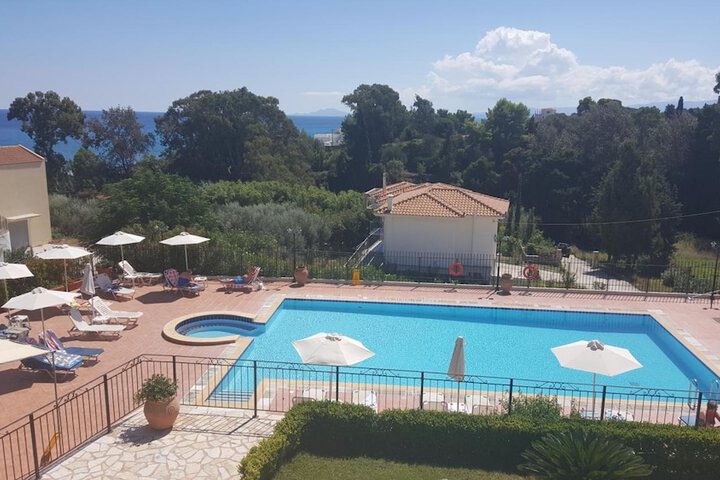 Hotel with Pool