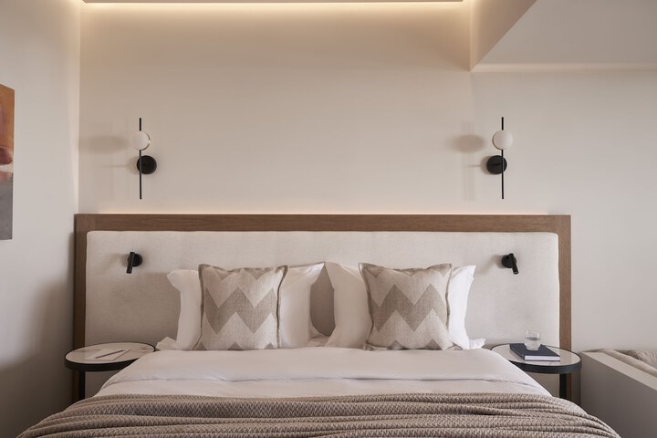 Room 14 of 115