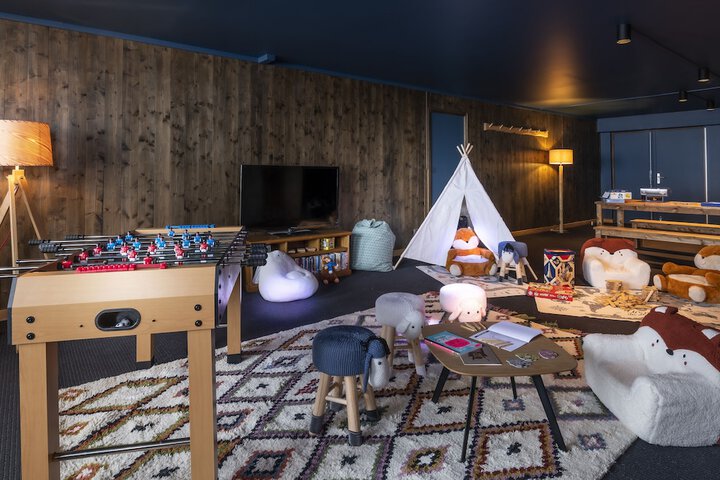 Game room