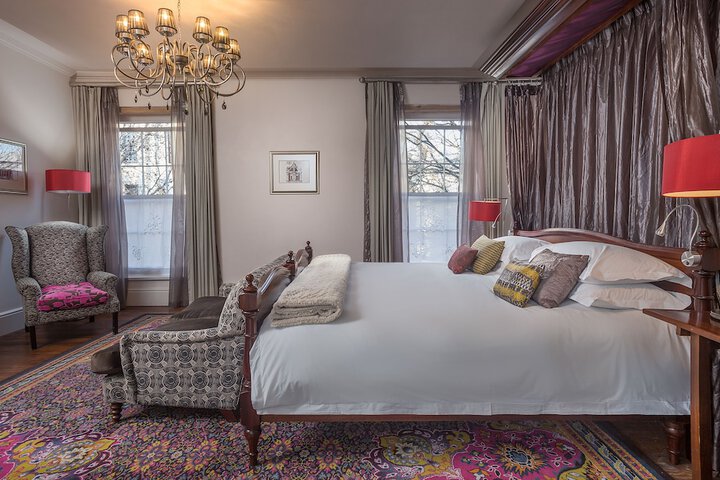 Room 21 of 172