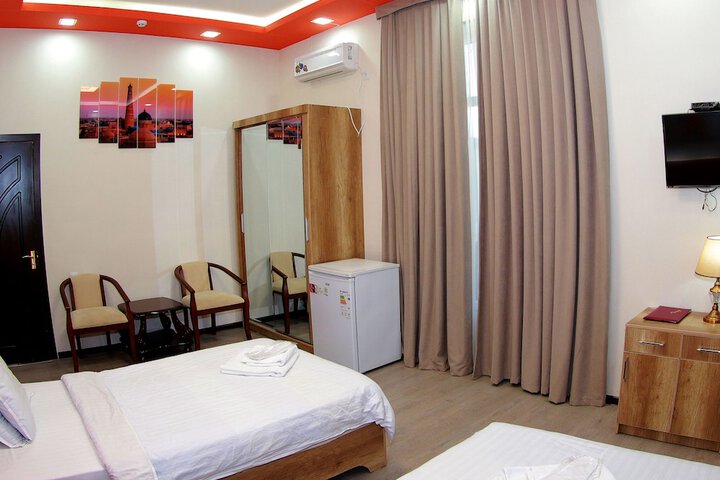 Room 32 of 54