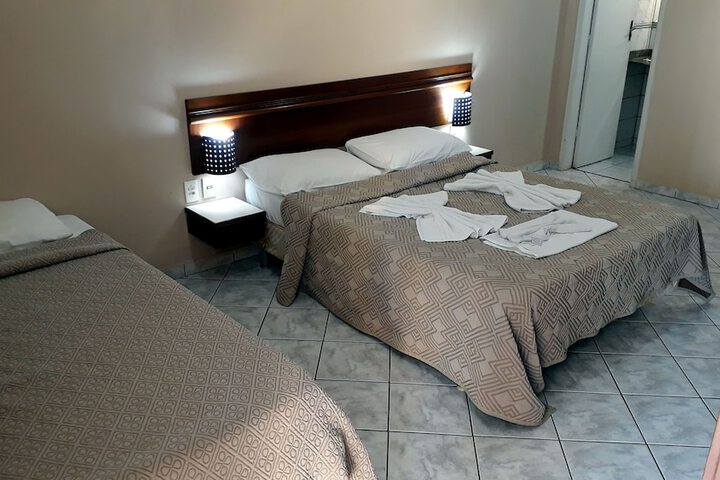 Room 4 of 31