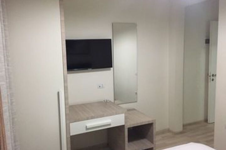 Room 37 of 52