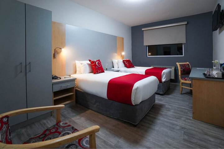 Room 12 of 22
