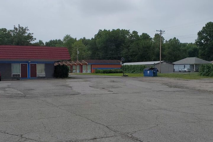 Property Grounds 27 of 35