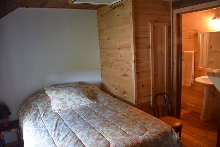 Room 5 of 34