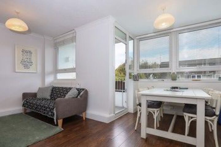 Room 20 of 28
