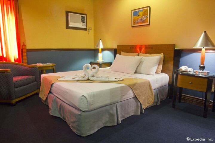 Room 15 of 90