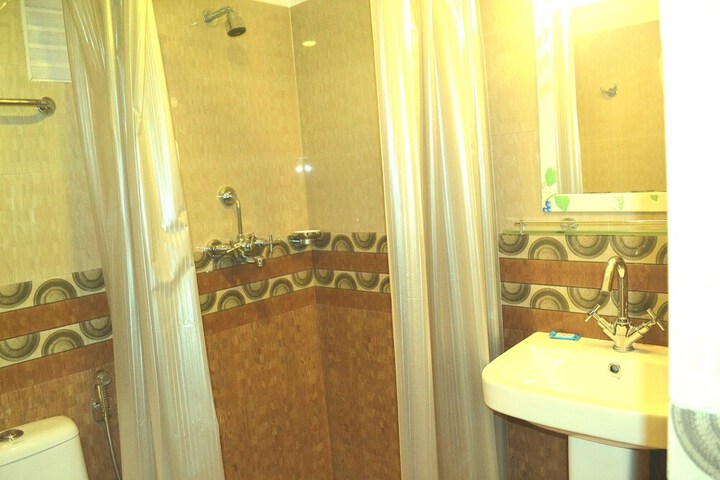 Room 52 of 85