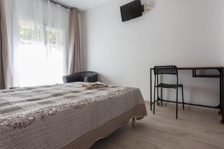 Room 14 of 32