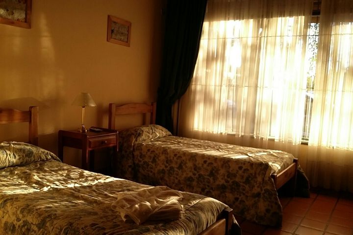 Room 3 of 6