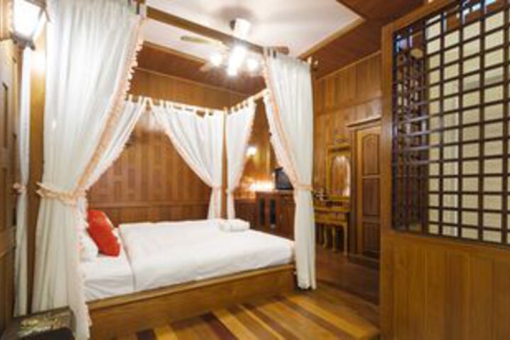 Room 7 of 31