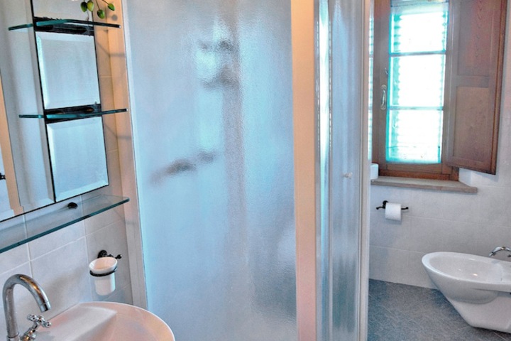 Room 10 of 52
