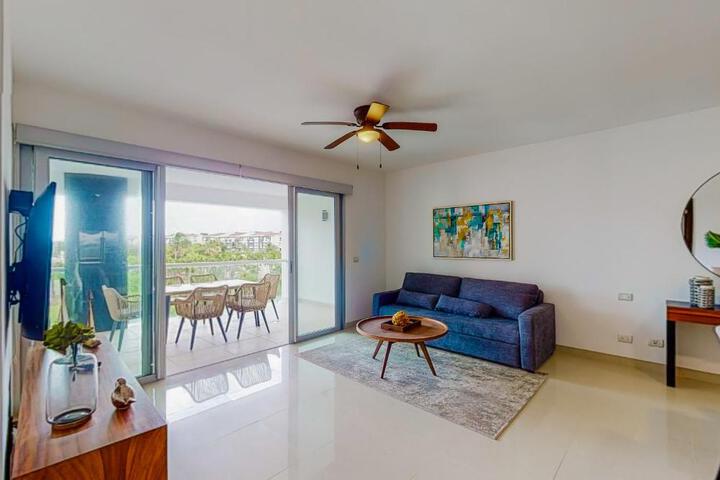 Hakuna Matata 725N at Mareazul Beachfront