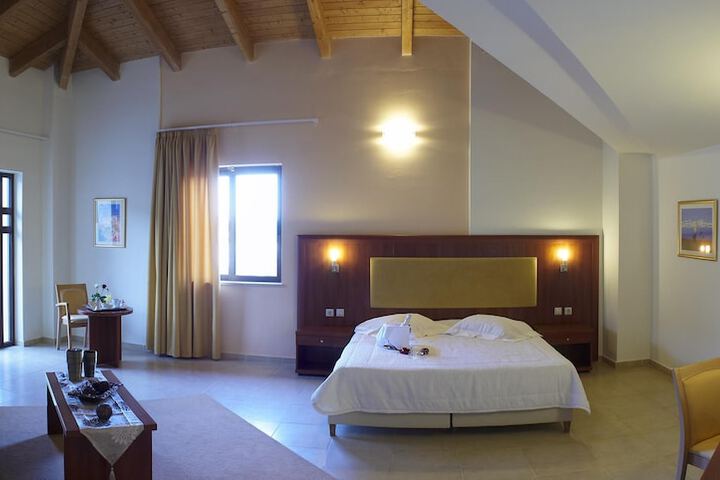Room 6 of 31