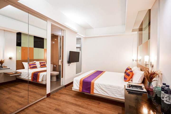 Room 17 of 30