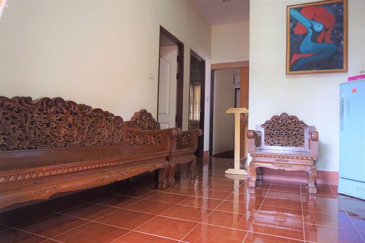 Room 9 of 68