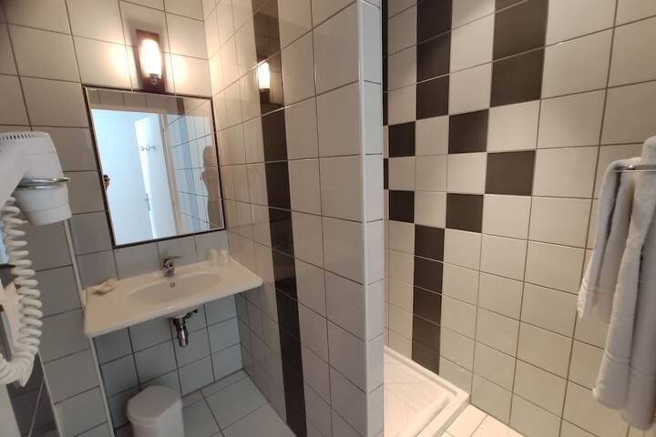 Clean Restrooms