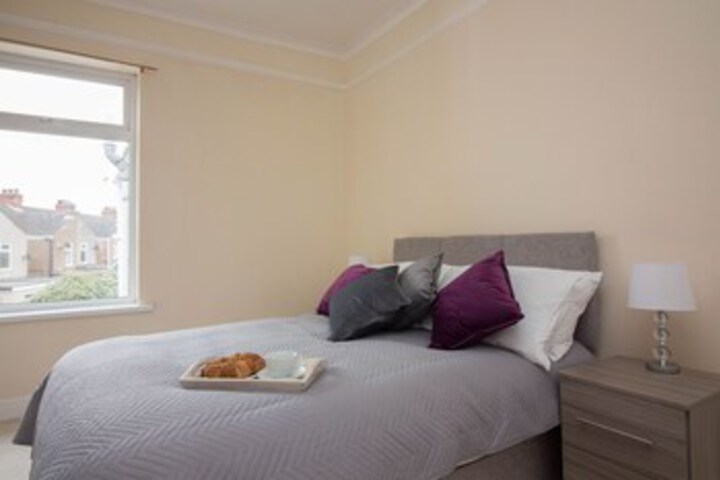 Room 12 of 25