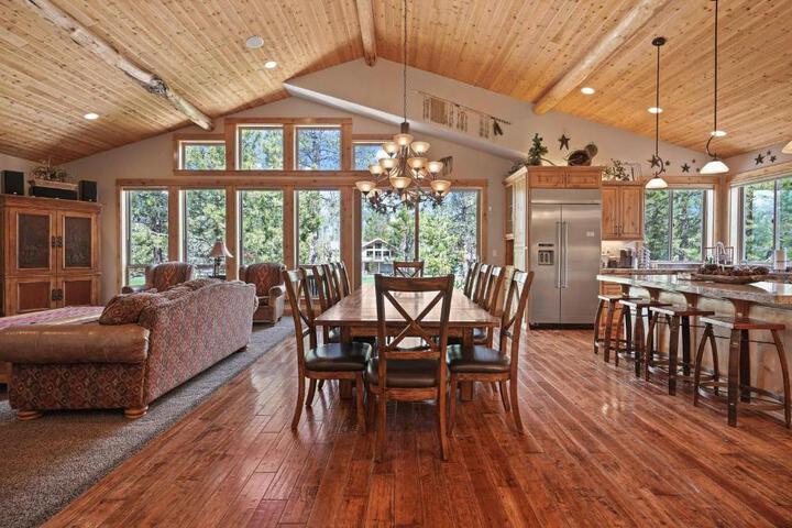 5 Vine Maple in Sunriver, OR