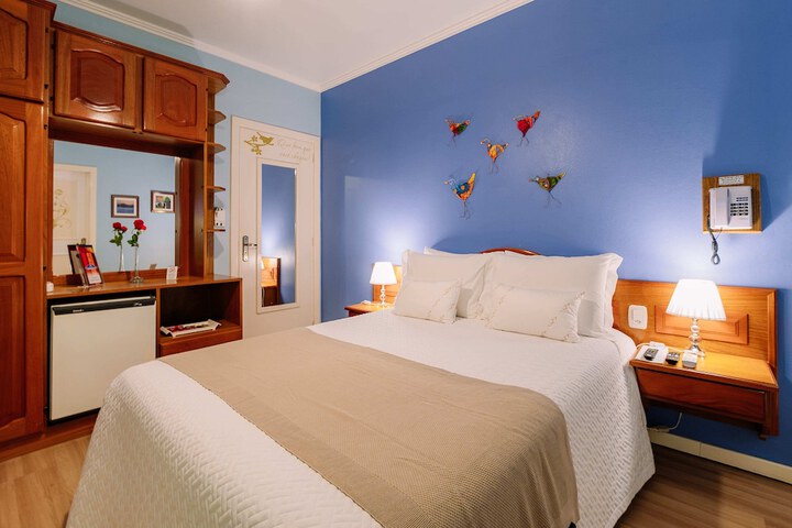 Room 48 of 95
