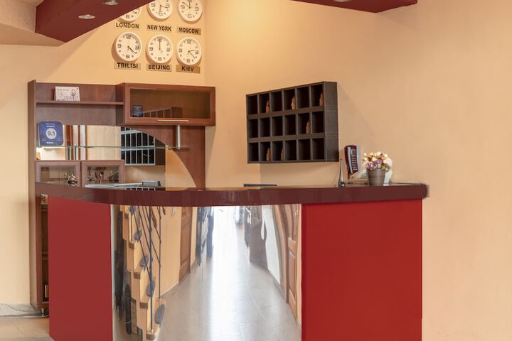 HOTEL VAKI