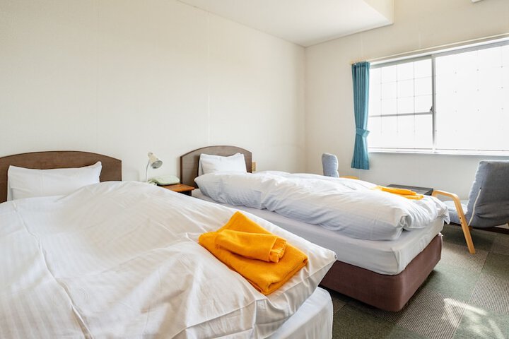 Room 17 of 51