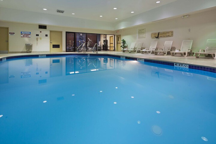 Pool 30 of 44