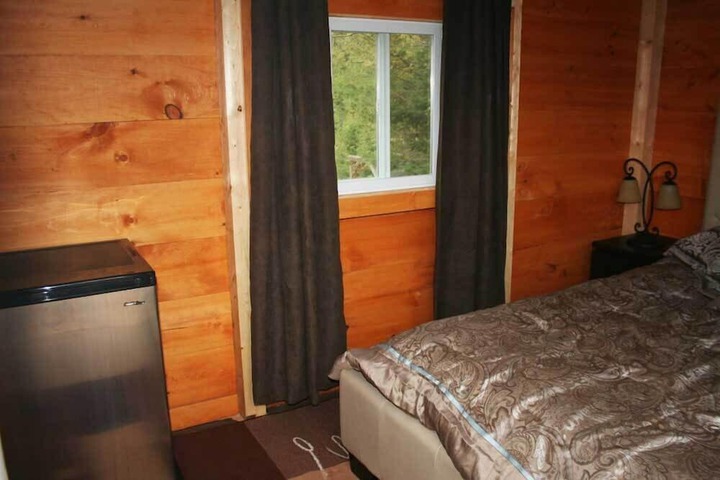 Room 9 of 80