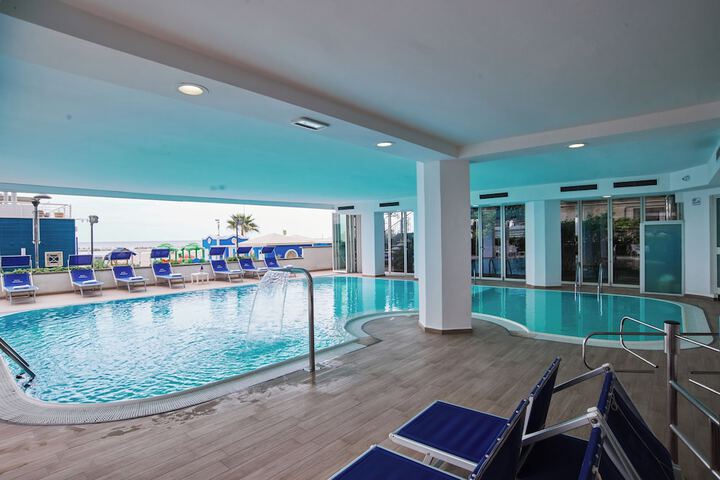 Pools & Facilities