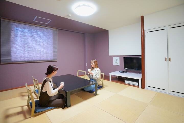Room 28 of 91