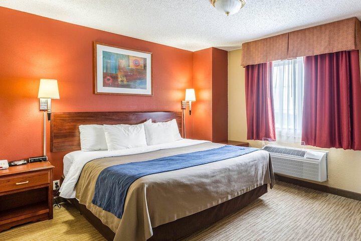 Room 14 of 24
