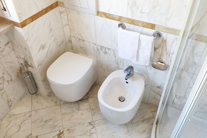 Clean Restrooms