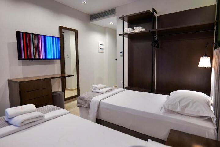 Room 19 of 61