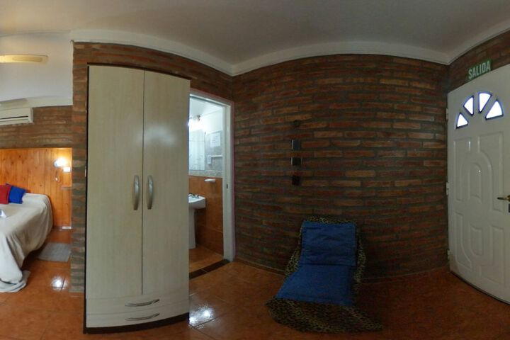 Room 7 of 24