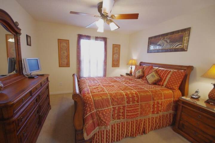 Room 3 of 44