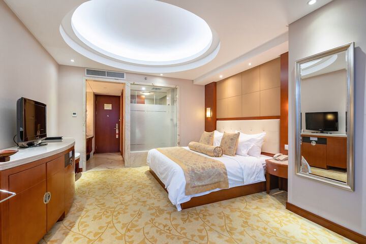 Room 22 of 45
