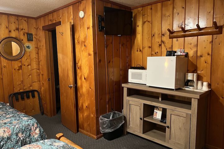 Room 14 of 25