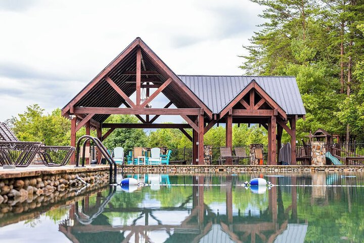 Pool 106 of 120
