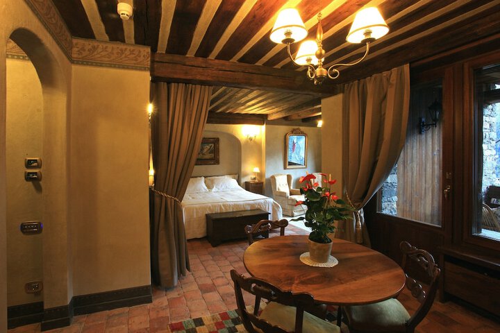 Room 16 of 138
