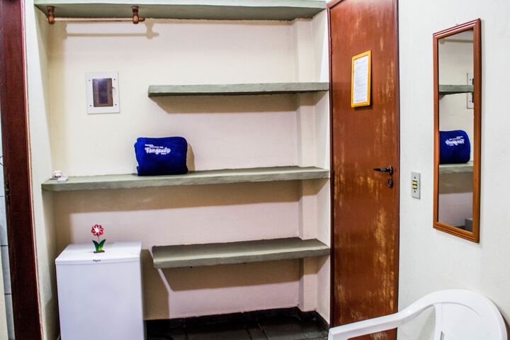 Room 10 of 46