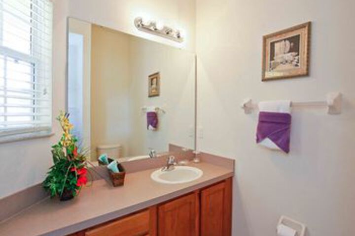 Room 6 of 22