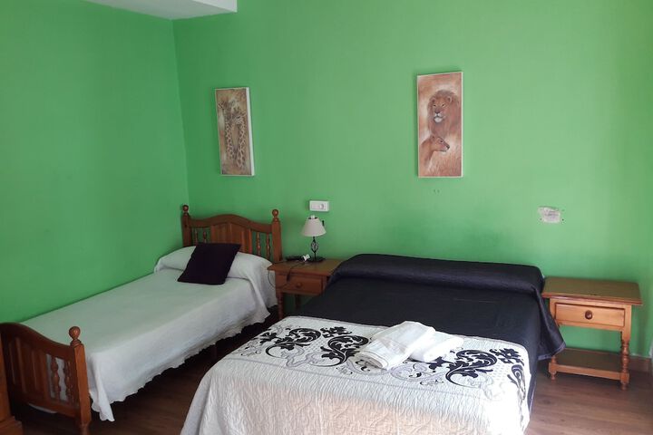 Room 8 of 15