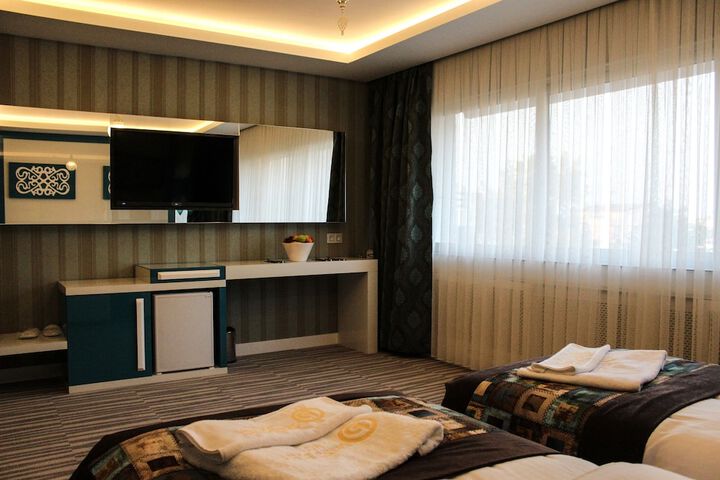 Room 8 of 41