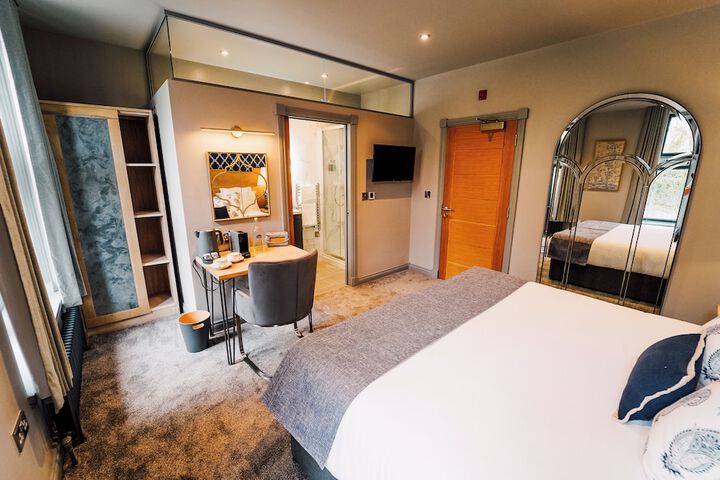 Room 16 of 54
